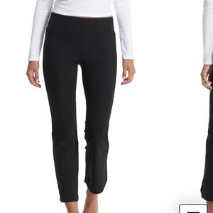 Vuori Elevation Bootcut Size small